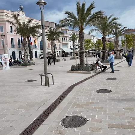 Le Gabian, Duplex Proche Et Centre *