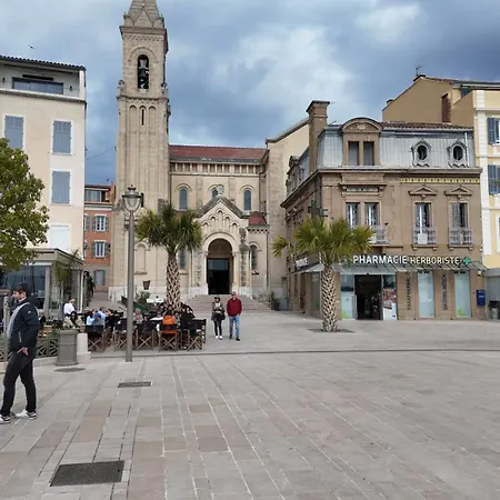 Apartment Le Gabian, Duplex Proche Et Centre Sanary-sur-Mer