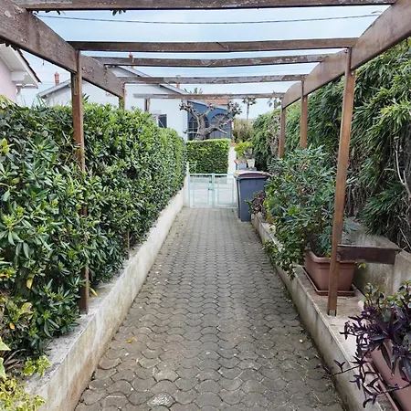 Apartment Le Gabian, Duplex Proche Et Centre