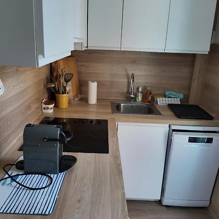 Le Gabian, Duplex Proche Et Centre *